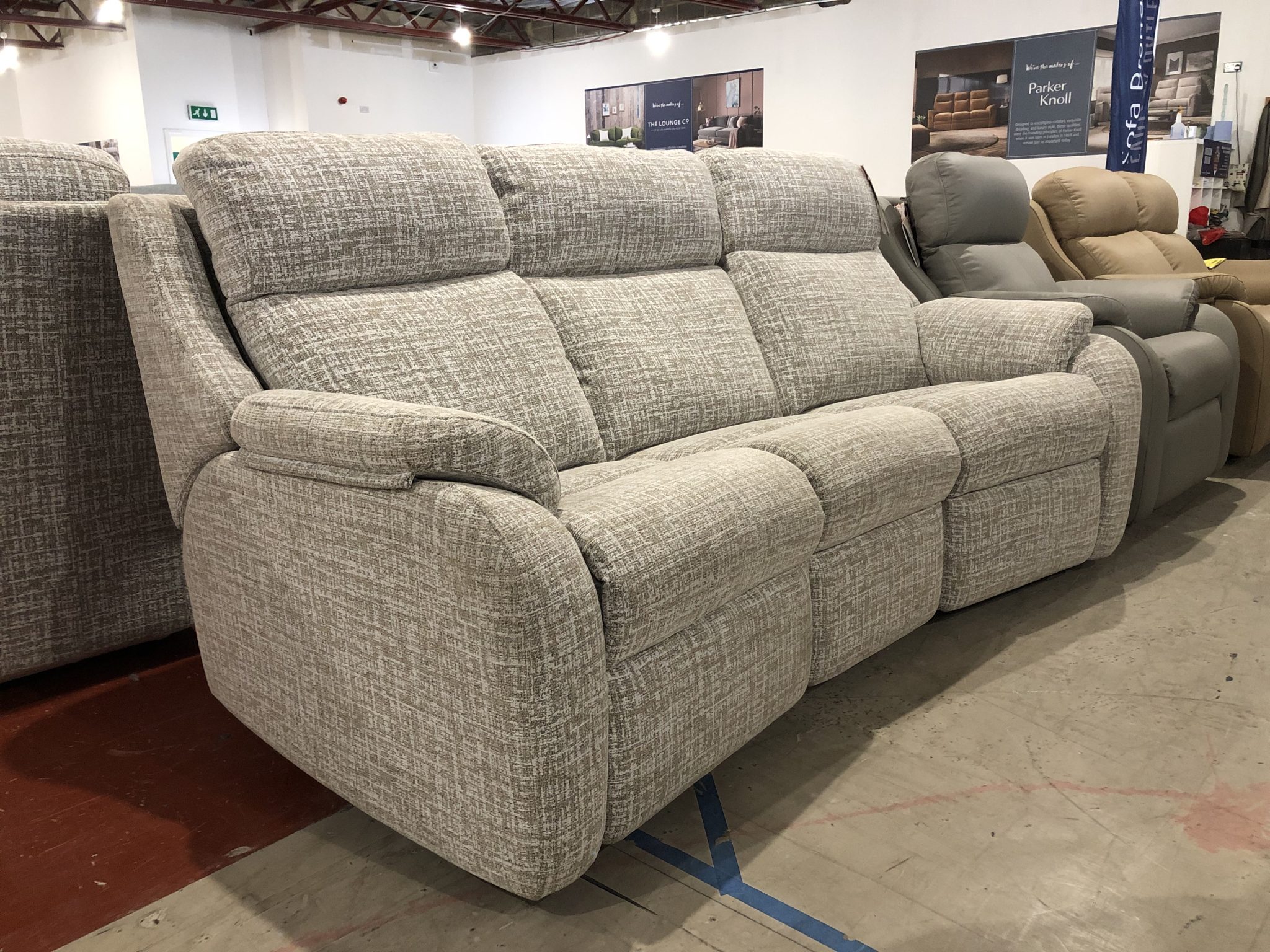 G Plan Kingsbury Curved 3 Seater Sofa in Shore Oatmeal