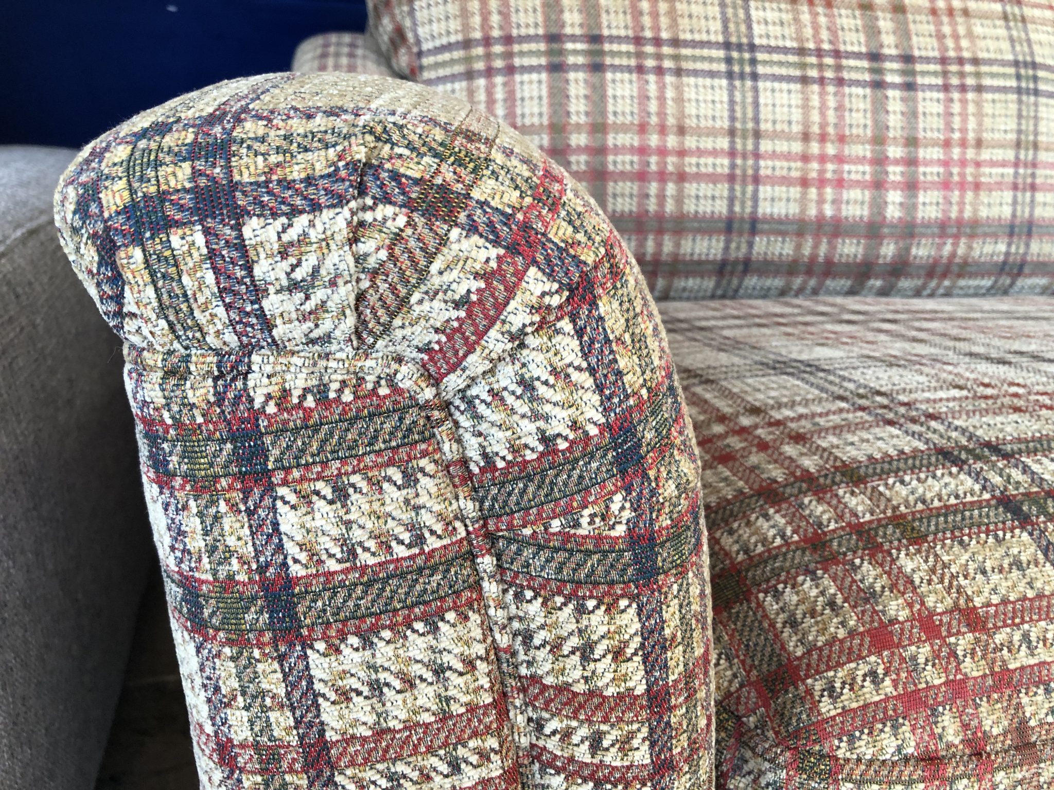 Parker Knoll Bromley Grand Sofa in check