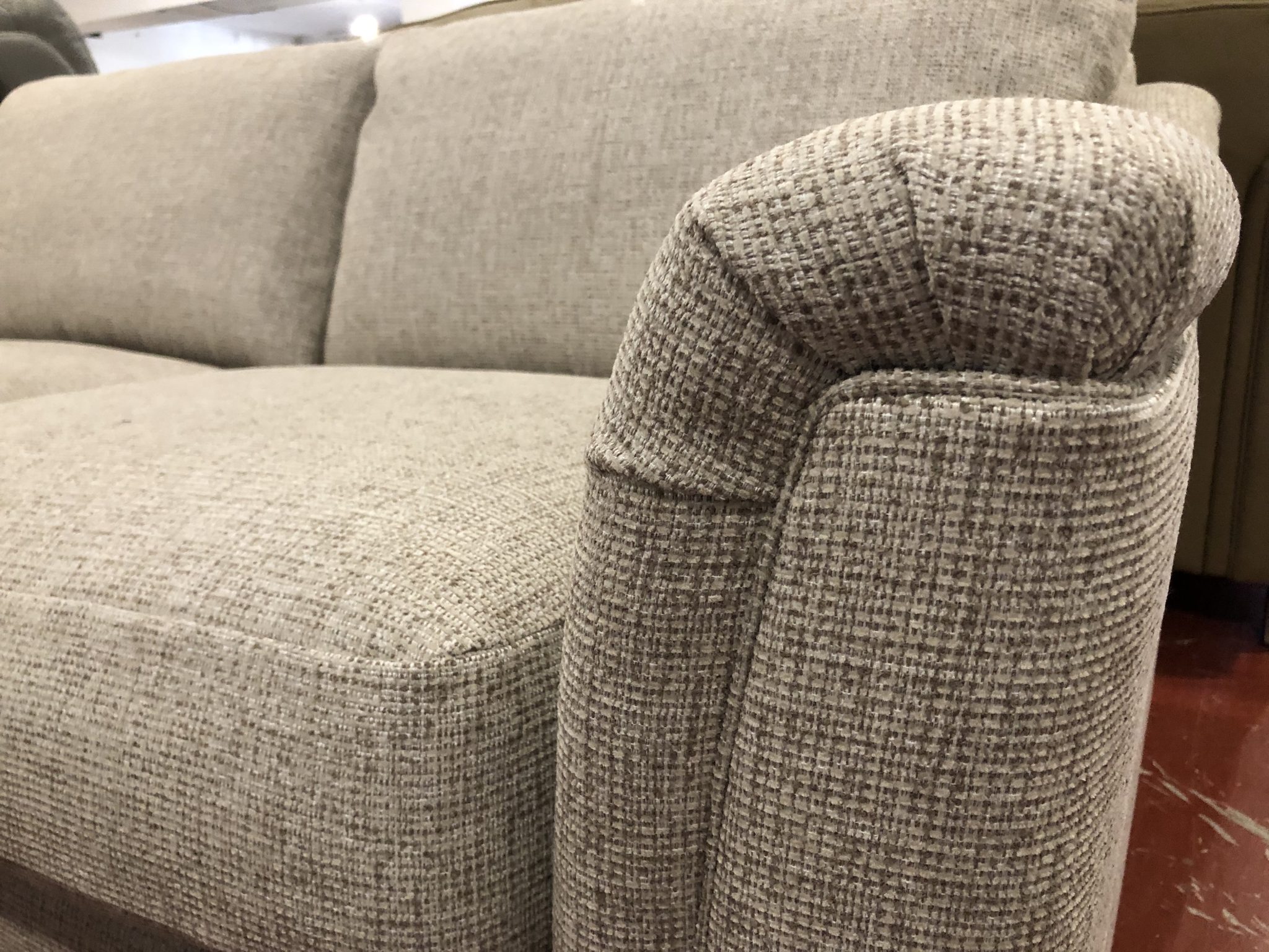 Parker Knoll Bromley Grand Sofa in cream