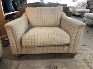 Parker Knoll Bromley Snuggler in cream check